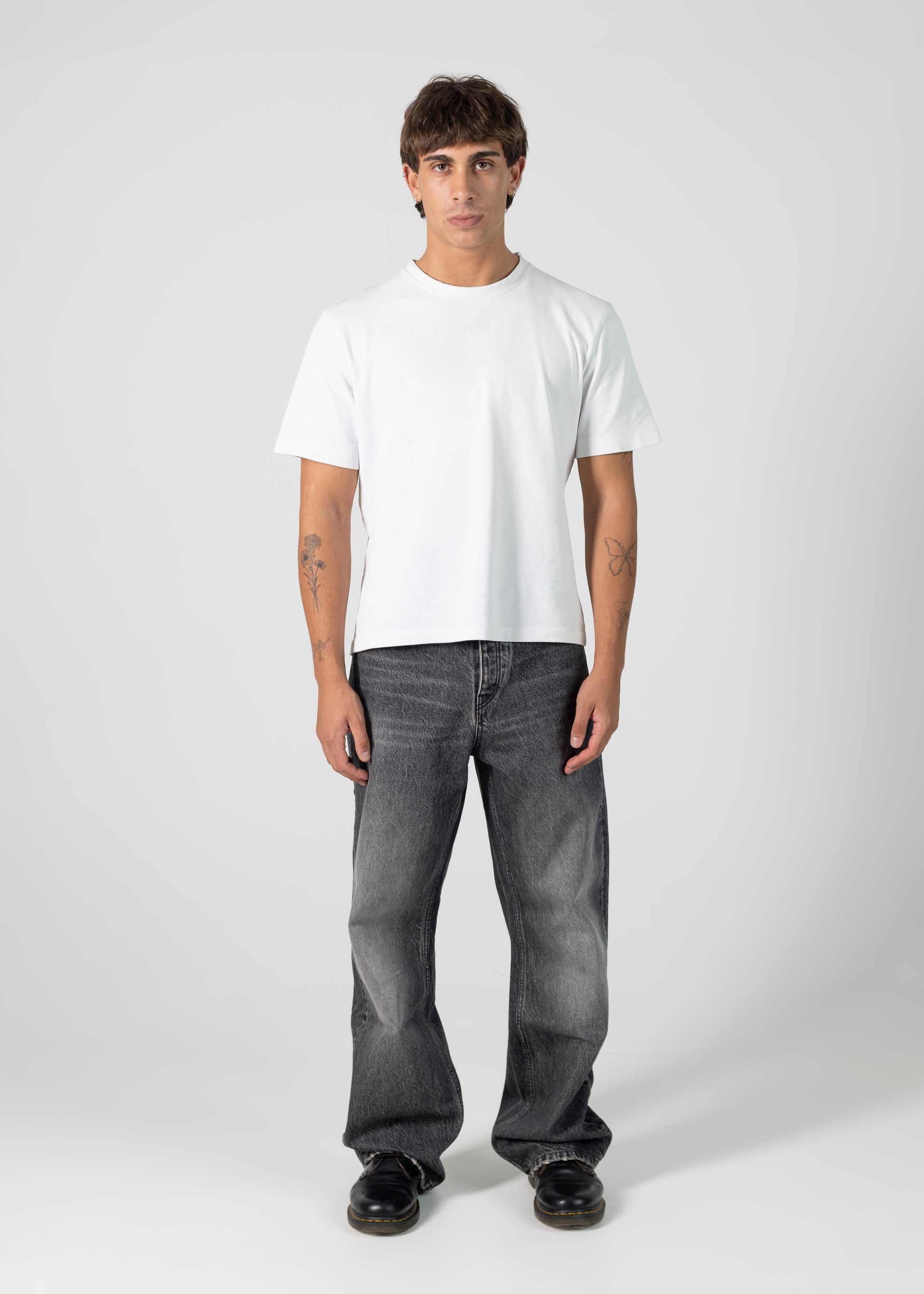 FADED MID BLACK STRAIGHT JEANS