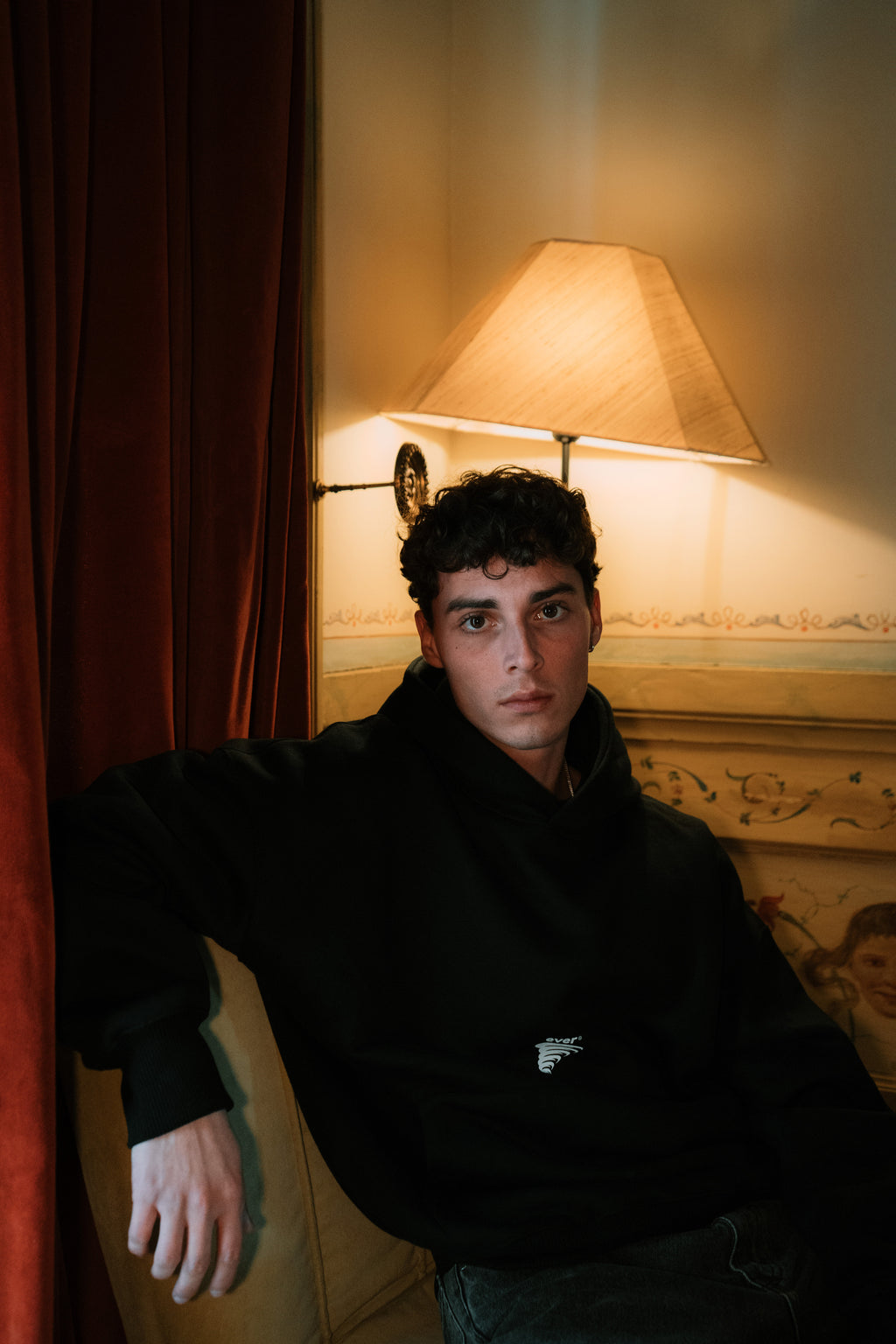 EVER CLASSIC HOODIE BLACK